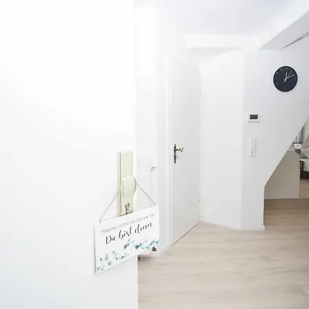 Co04-hi In Apartment
